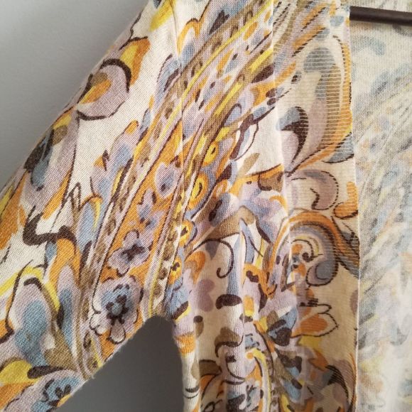 Coldwater Creek Paisley Floral Print Wool Blend Cardigan Size 6-8 - Picture 3 of 6